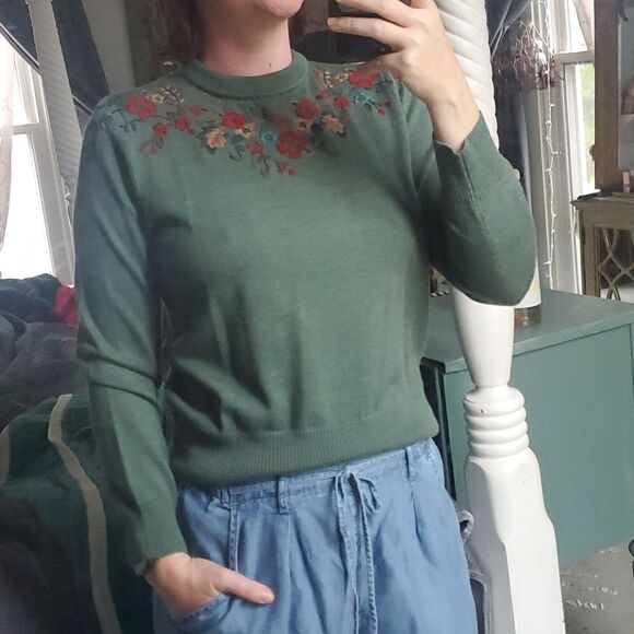 Pendleton 100% Merino Wool Beaded and Embroidered Green Sweater - Picture 7 of 8